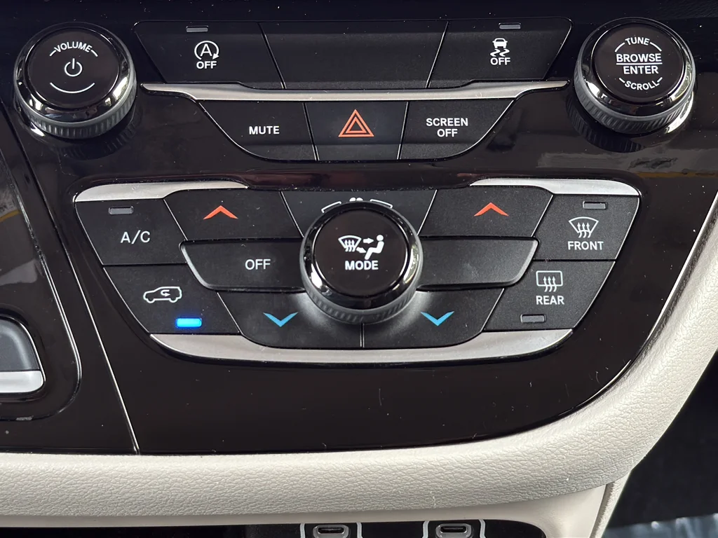 Used 2023 Gray Chrysler LX image 19