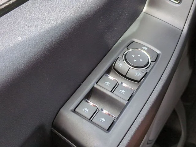 New 2026 Oxford White Ford F-250® XL image 21