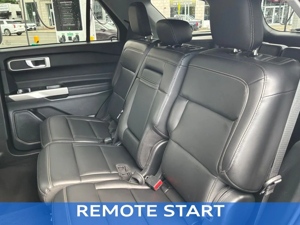 Certified Used 2023 Black Ford XLT image 16