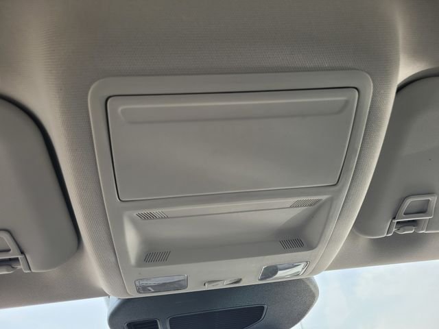 Used 2021 White Ford S image 22
