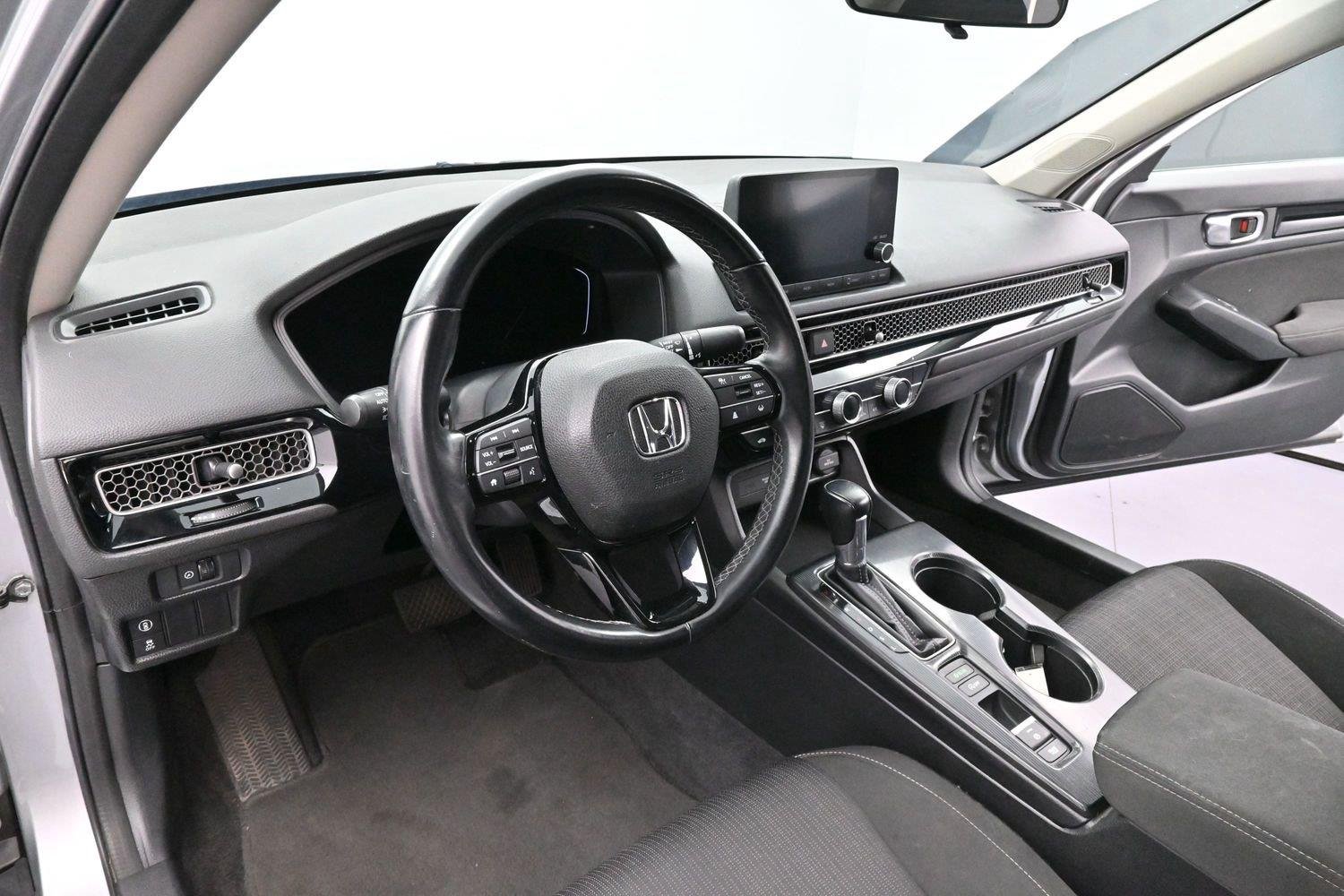 Used 2023 Lunar Silver Metallic Honda EX image 14