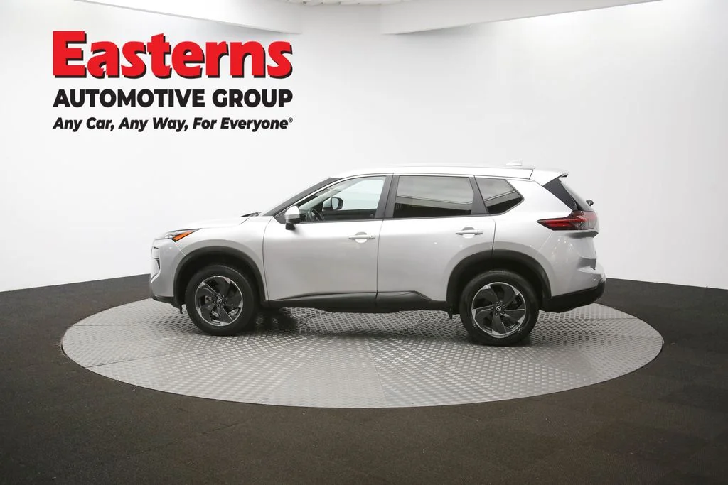 Used 2024 Silver Nissan SV image 60