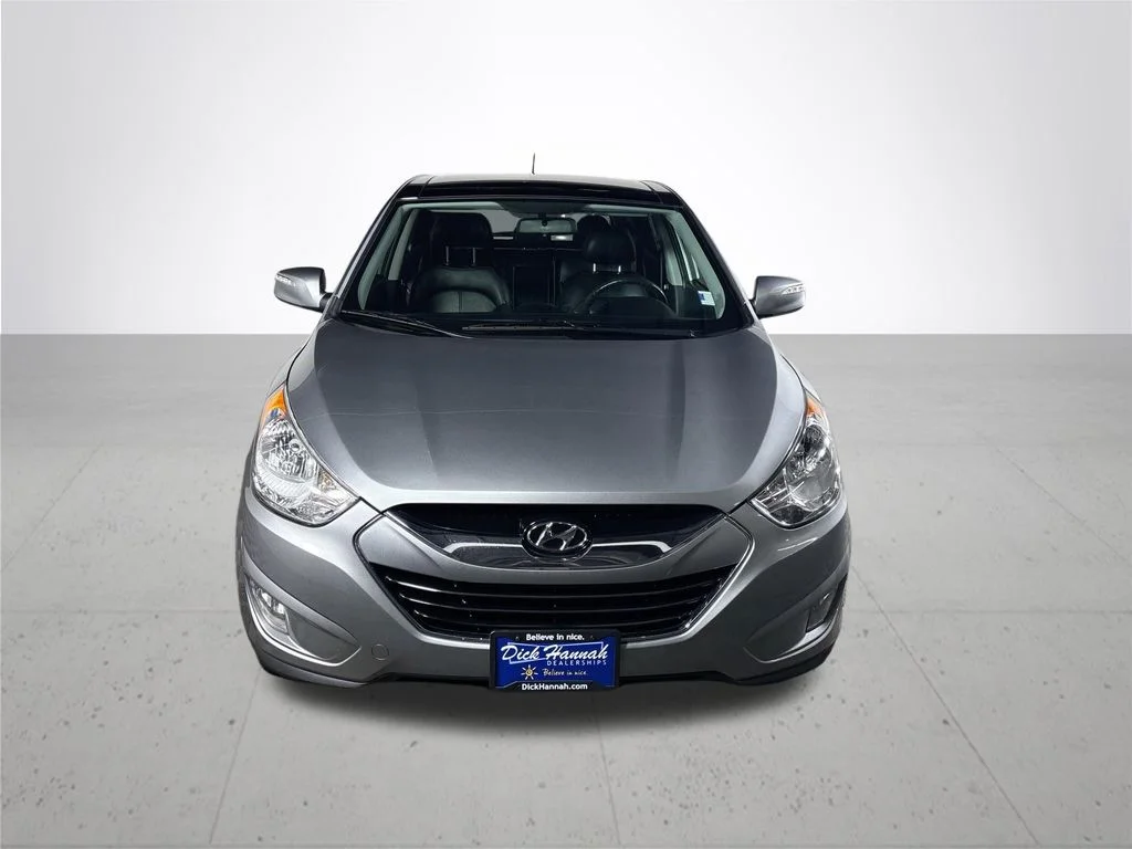 Used 2010 Gray Hyundai Limited image 3