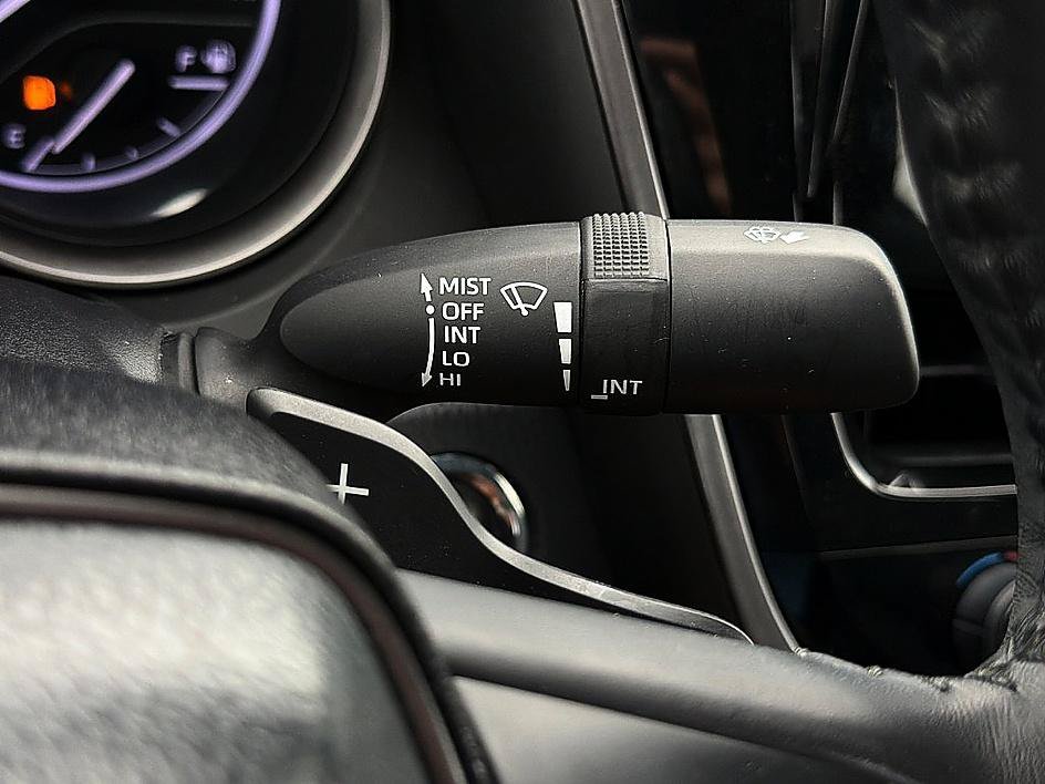 Used 2021 Midnight Black Metallic Toyota SE image 17