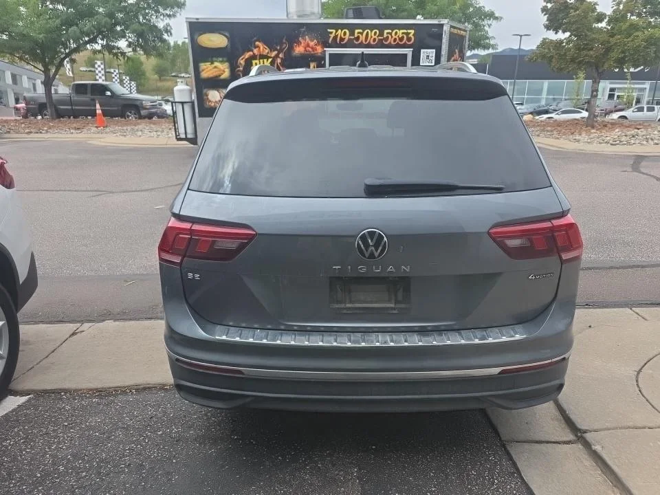 Used 2023 Platinum Gray Metallic Volkswagen SE image 20