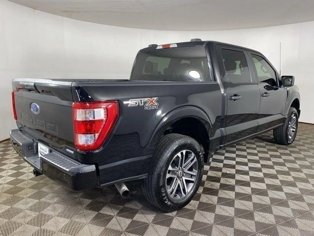 Used 2021 Agate Black Metallic Ford XL image 40