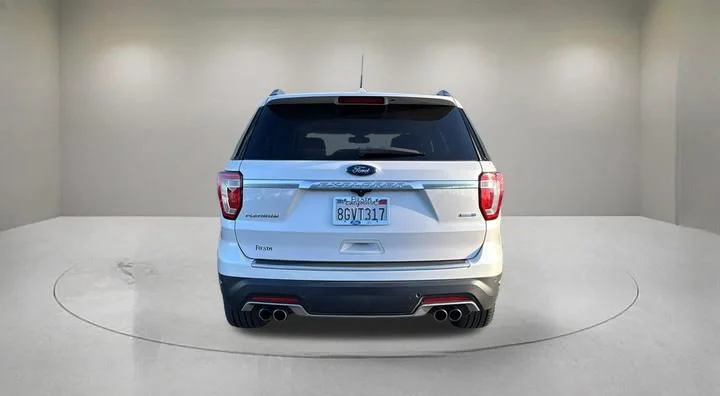 Used 2019 White Ford Platinum image 3