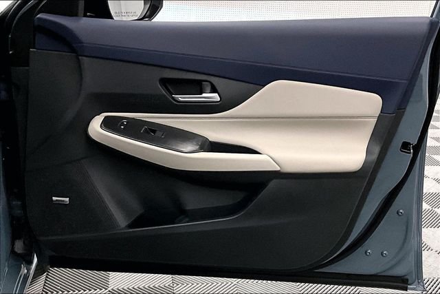 New 2026 Atlantic Gray Metallic Nissan SL image 37