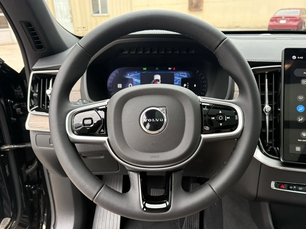 New 2026 Onyx Black Volvo Ultra image 15