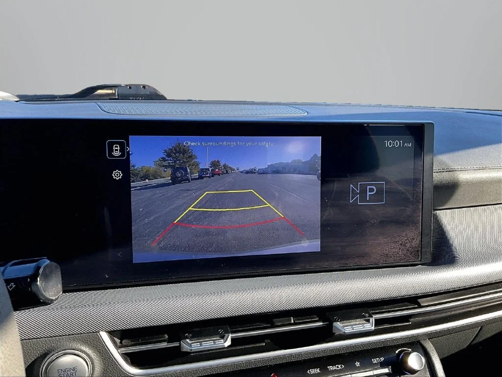 Used 2025 Silver Hyundai SEL image 22