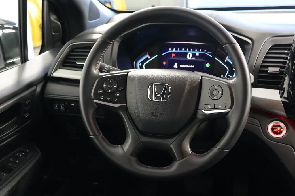 Used 2023 Platinum White Pearl Honda Sport image 10