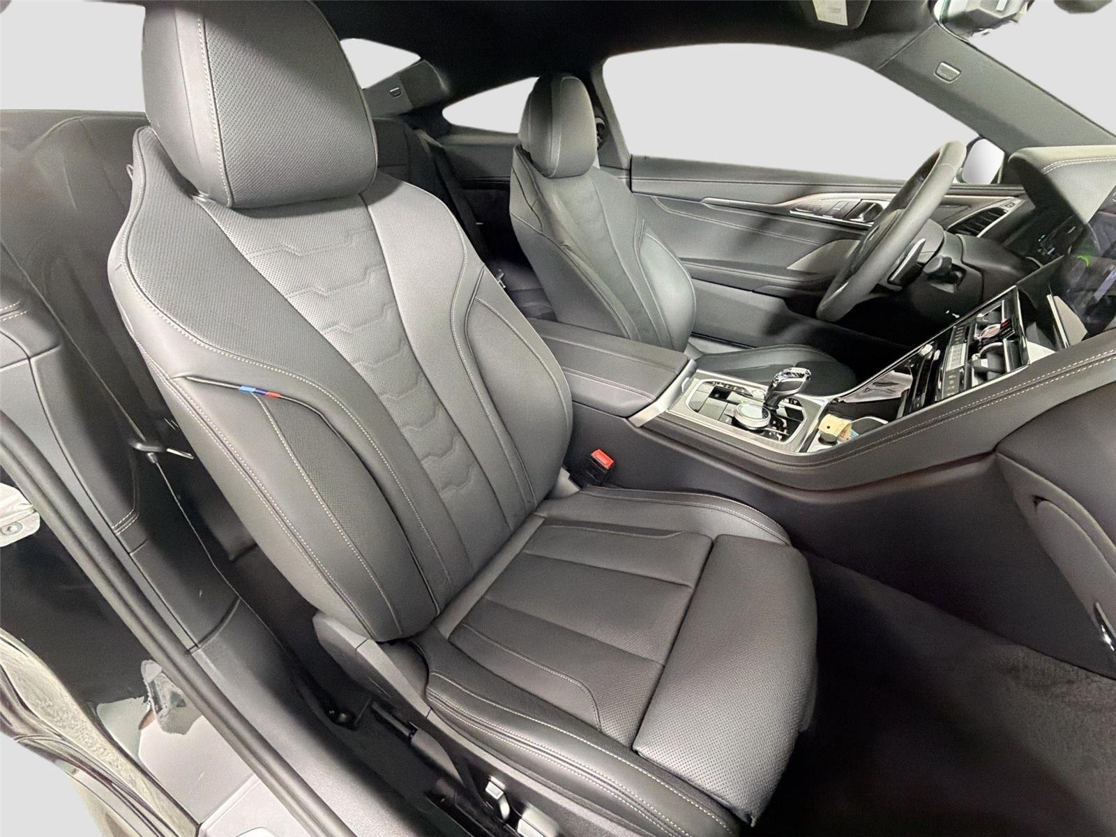 New 2026 Black Sapphire Metallic BMW 840i image 27