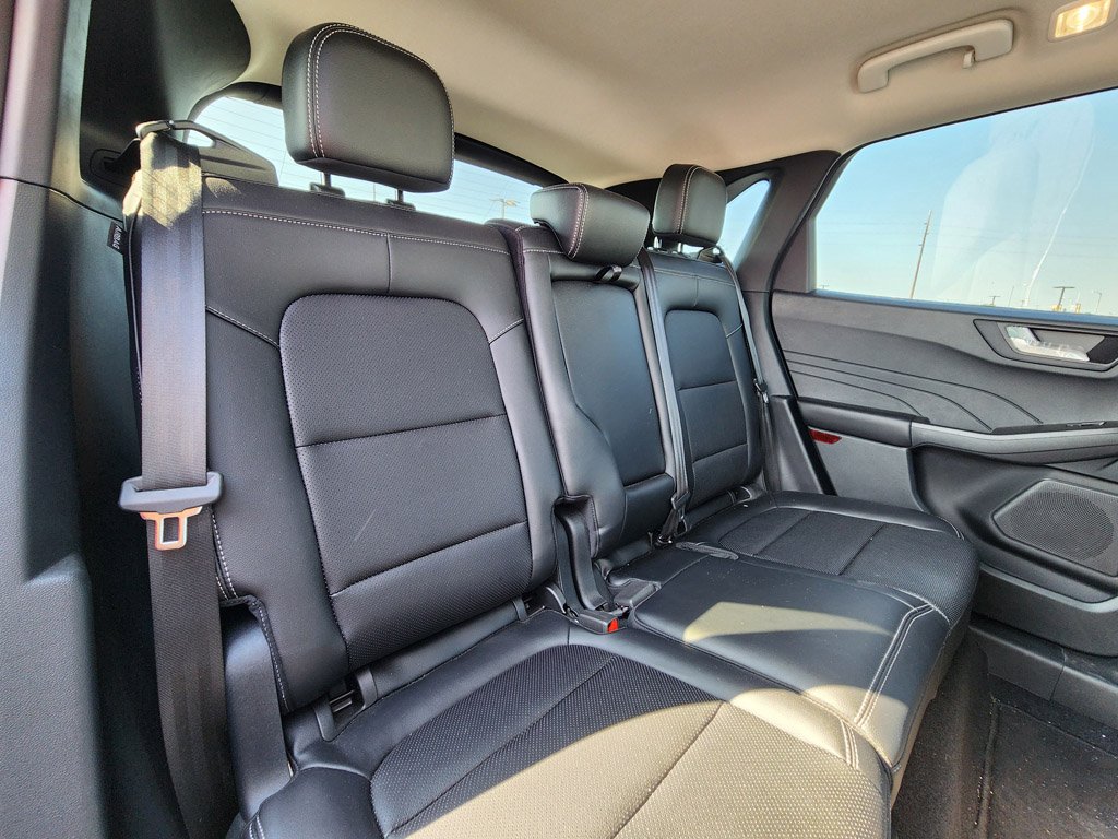 Used 2021 Antimatter Blue Metallic Ford SEL image 10