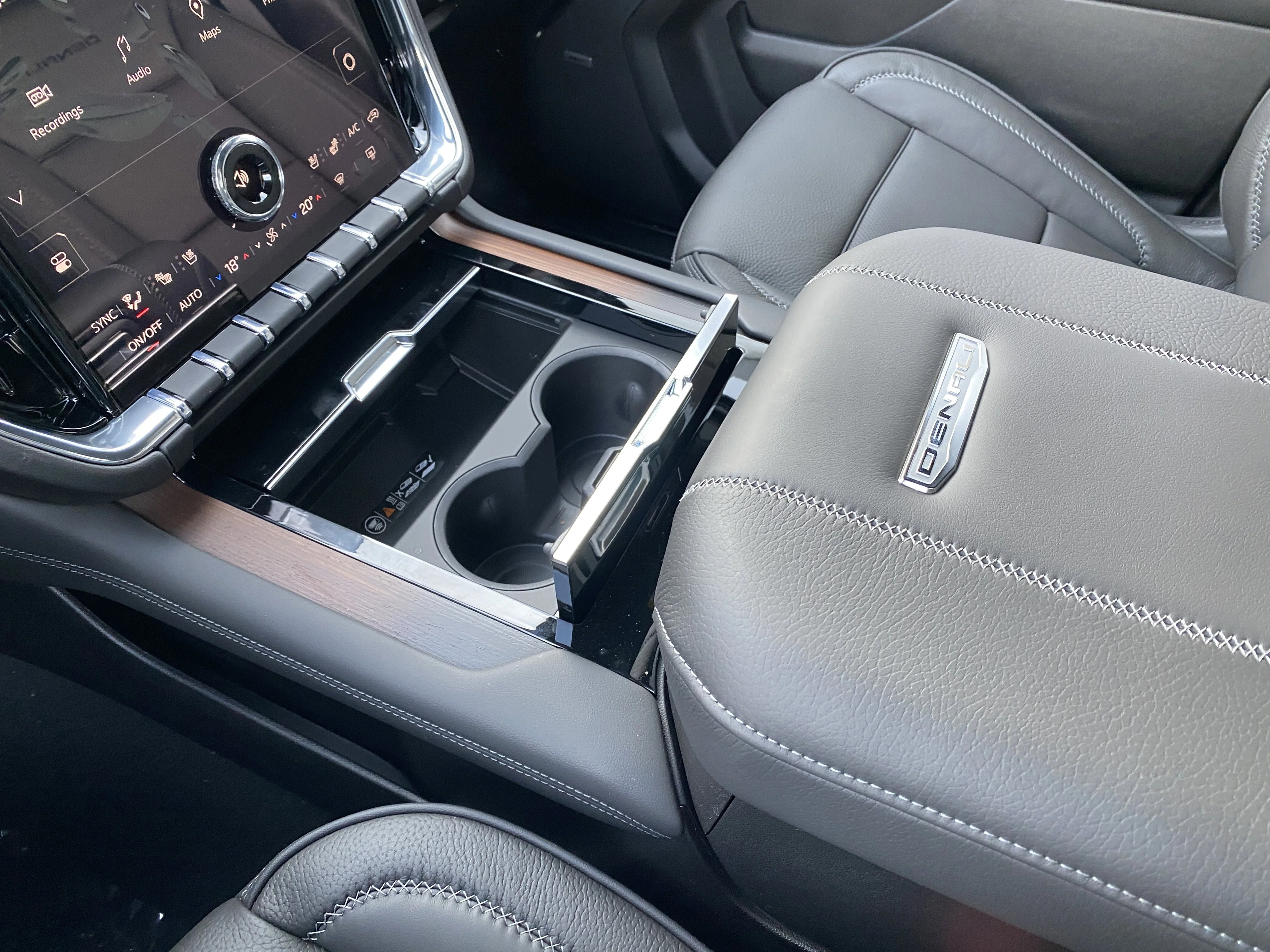 New 2026 GLACIER WHITE TRICOAT GMC Denali image 23
