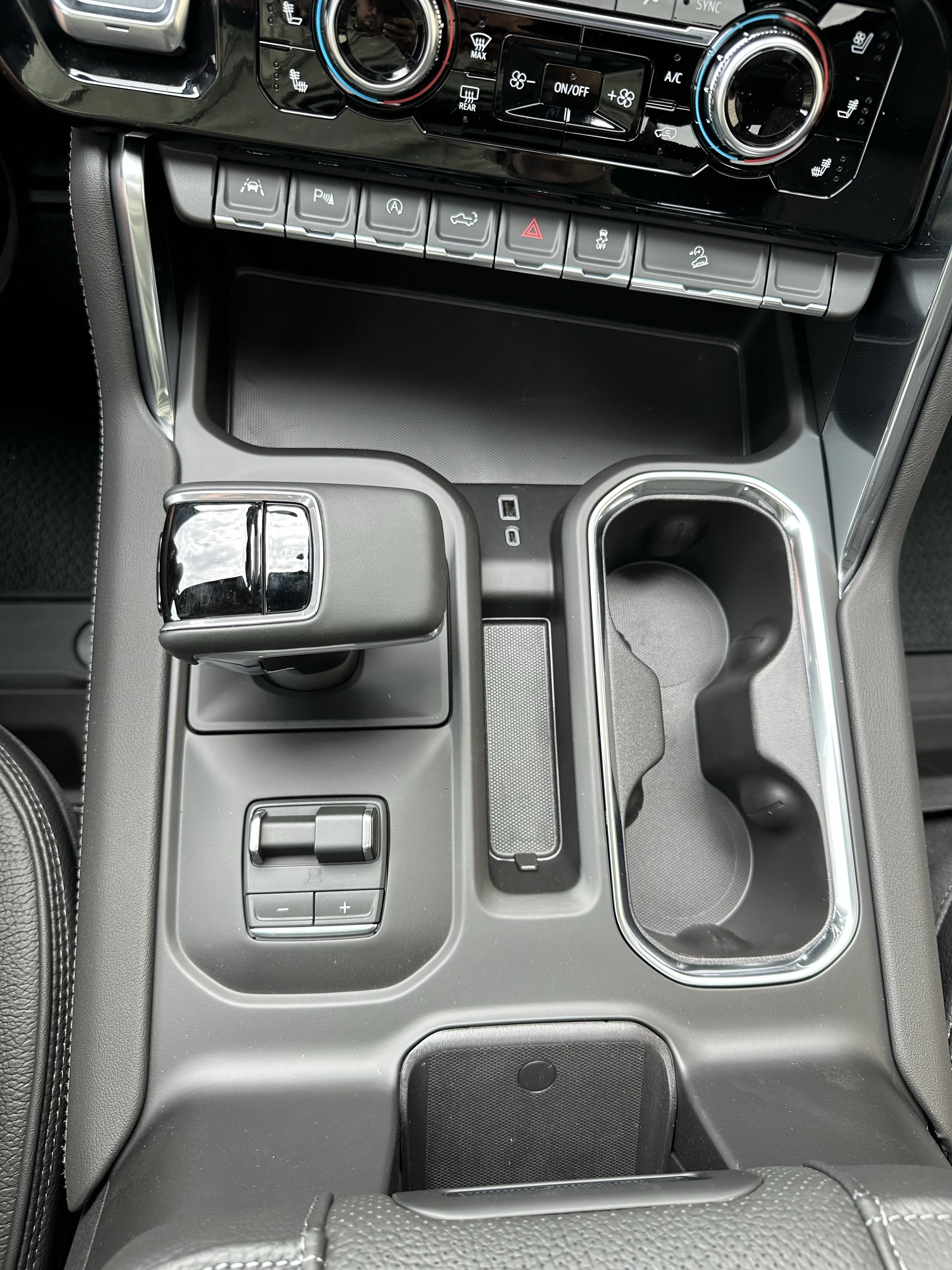 New 2026 Glacier White Tricoat GMC Denali image 17