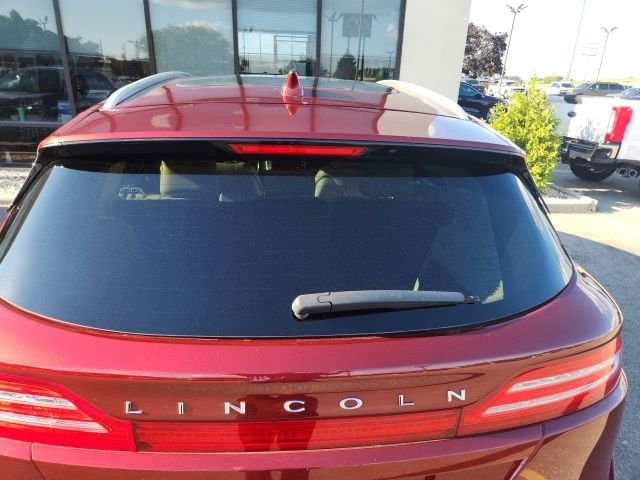Used 2017 Flame Red Lincoln Black Label image 4