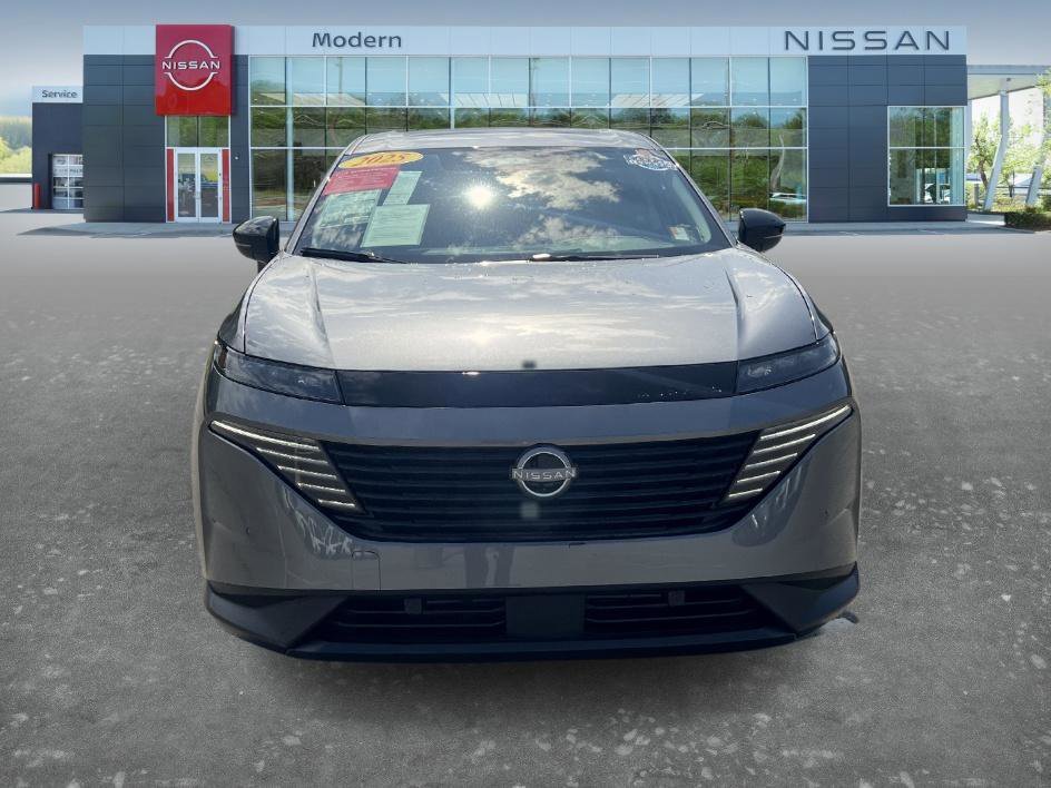 Used 2025 Gun Metallic Nissan SL image 2