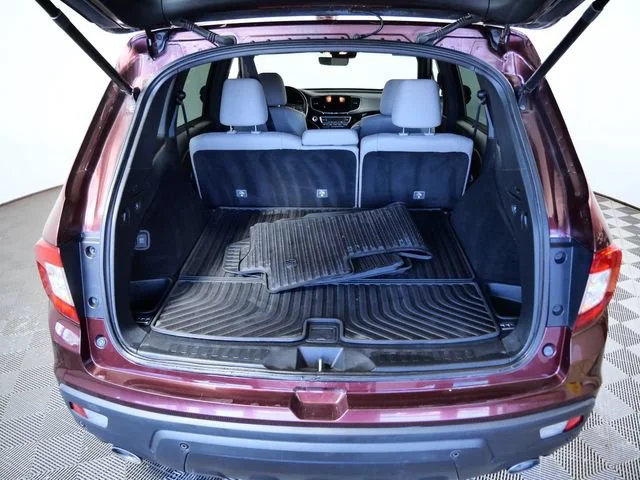 Used 2021 Red Honda Touring image 8