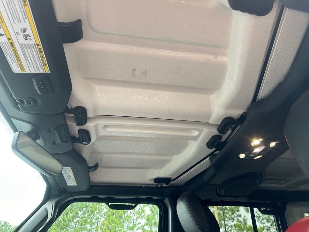 Used 2021 Black Jeep Unlimited Rubicon image 23