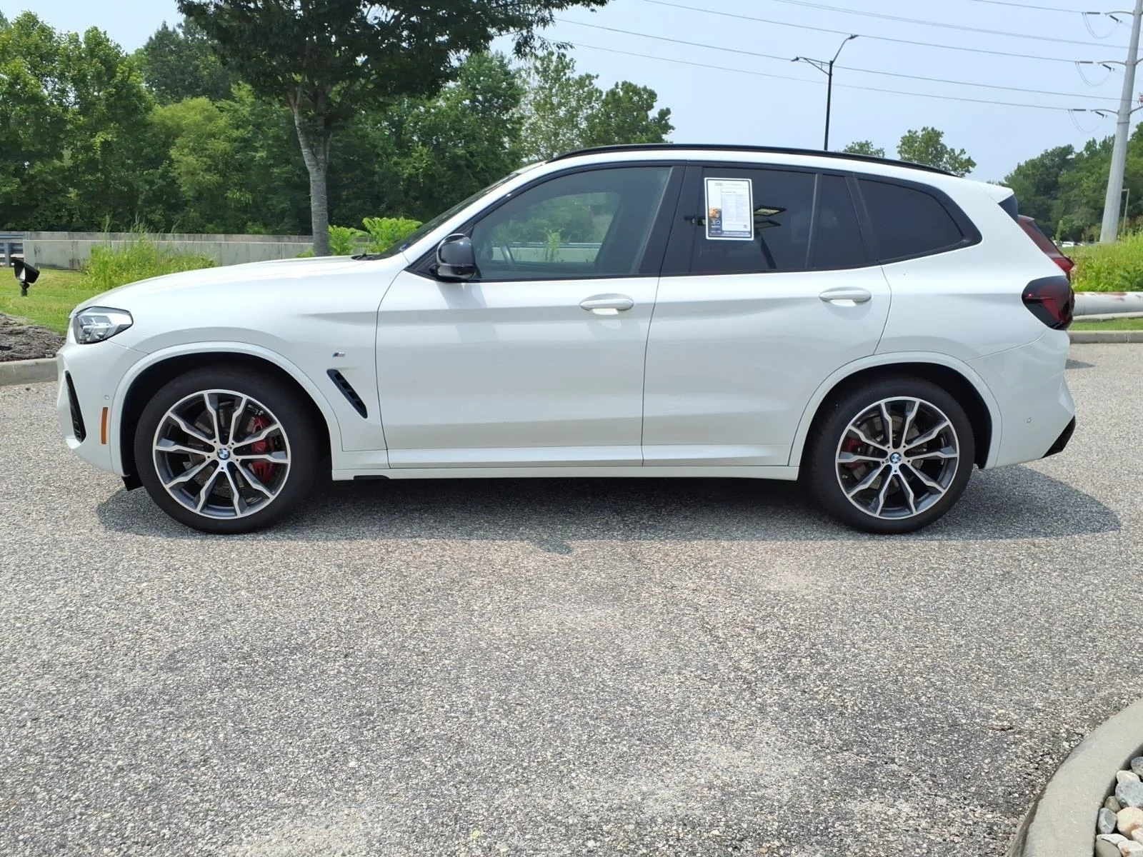 Used 2022 Alpine White BMW M40i image 9