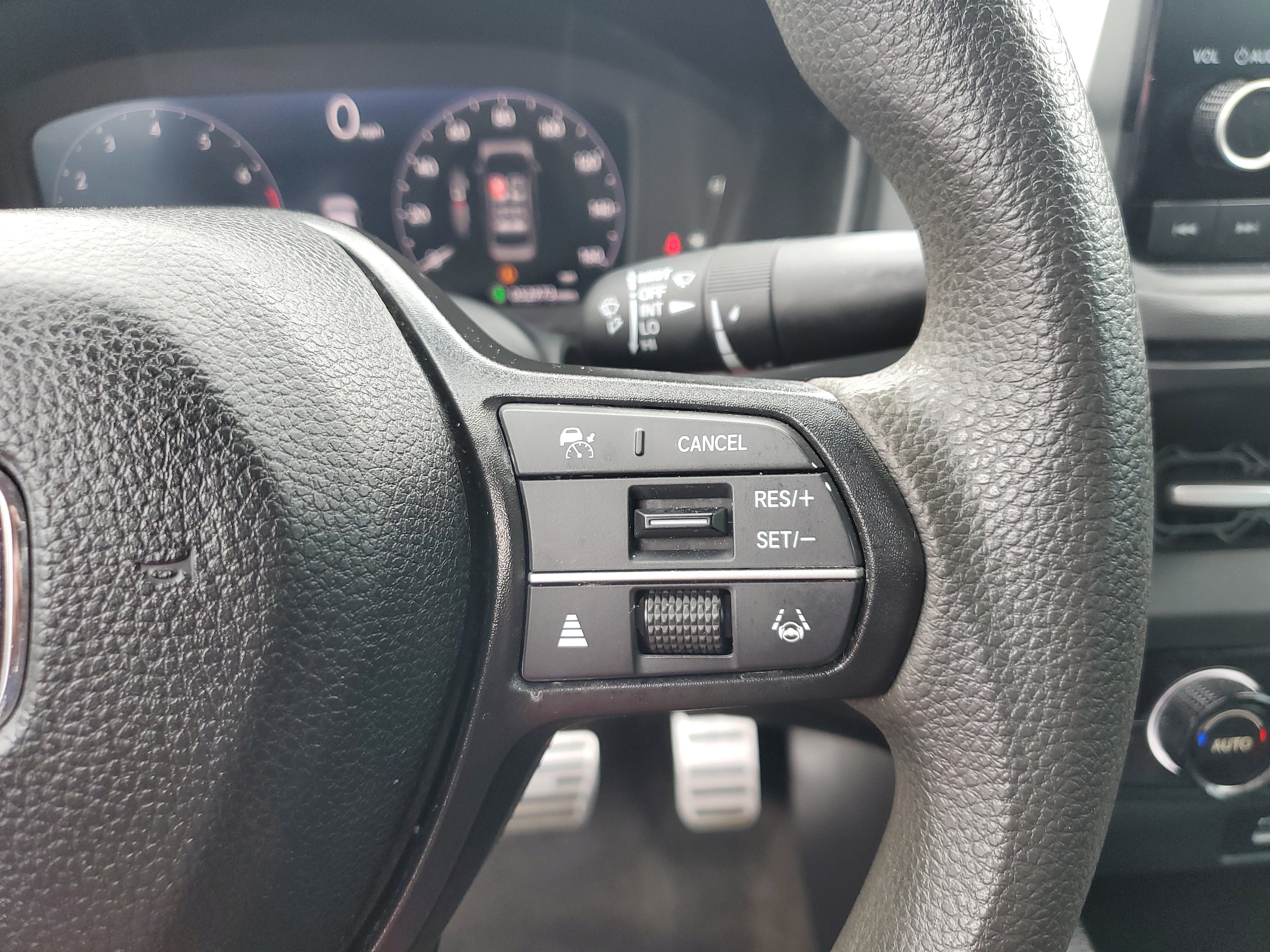 Used 2024  Honda EX image 27