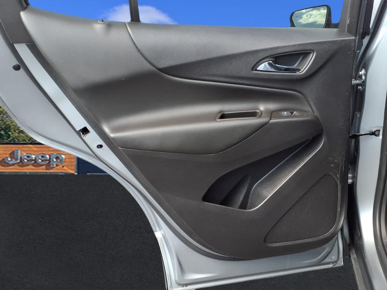Used 2024 Sterling Gray Metallic Chevrolet LT image 27