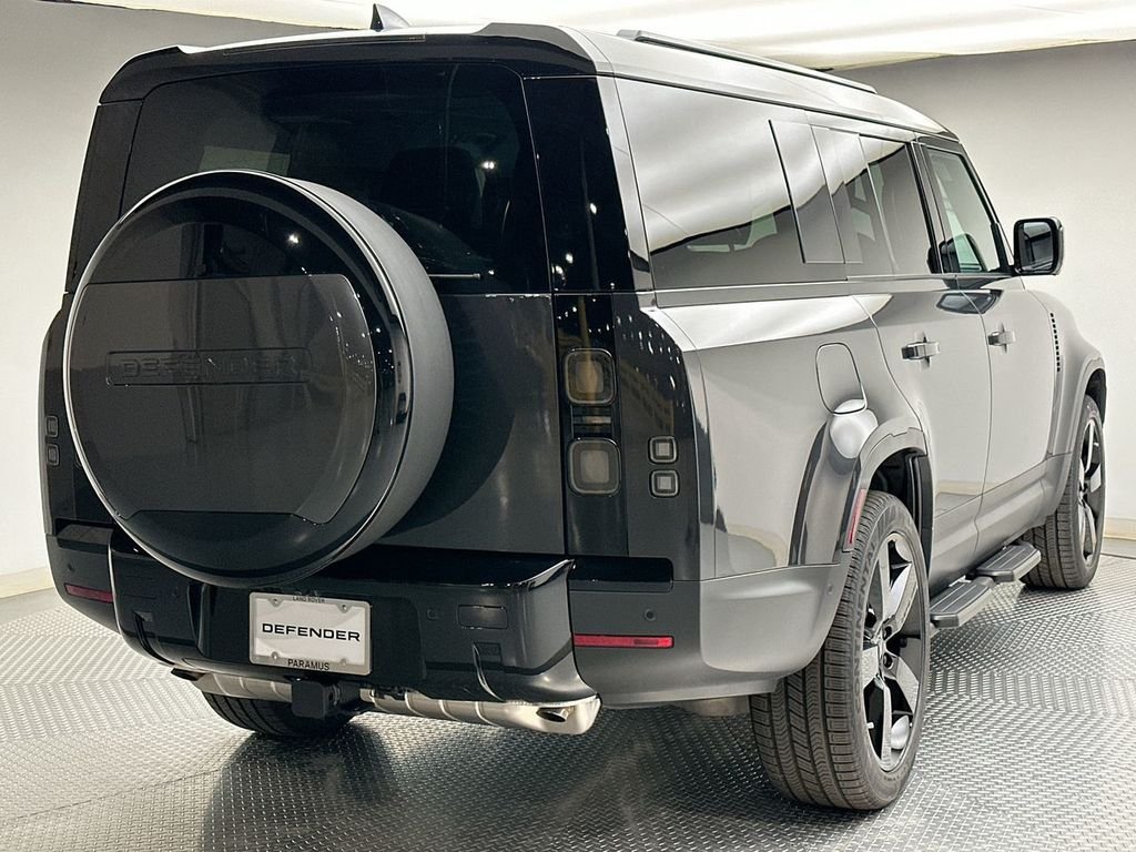 New 2026 Carpathian Grey Land Rover S image 3