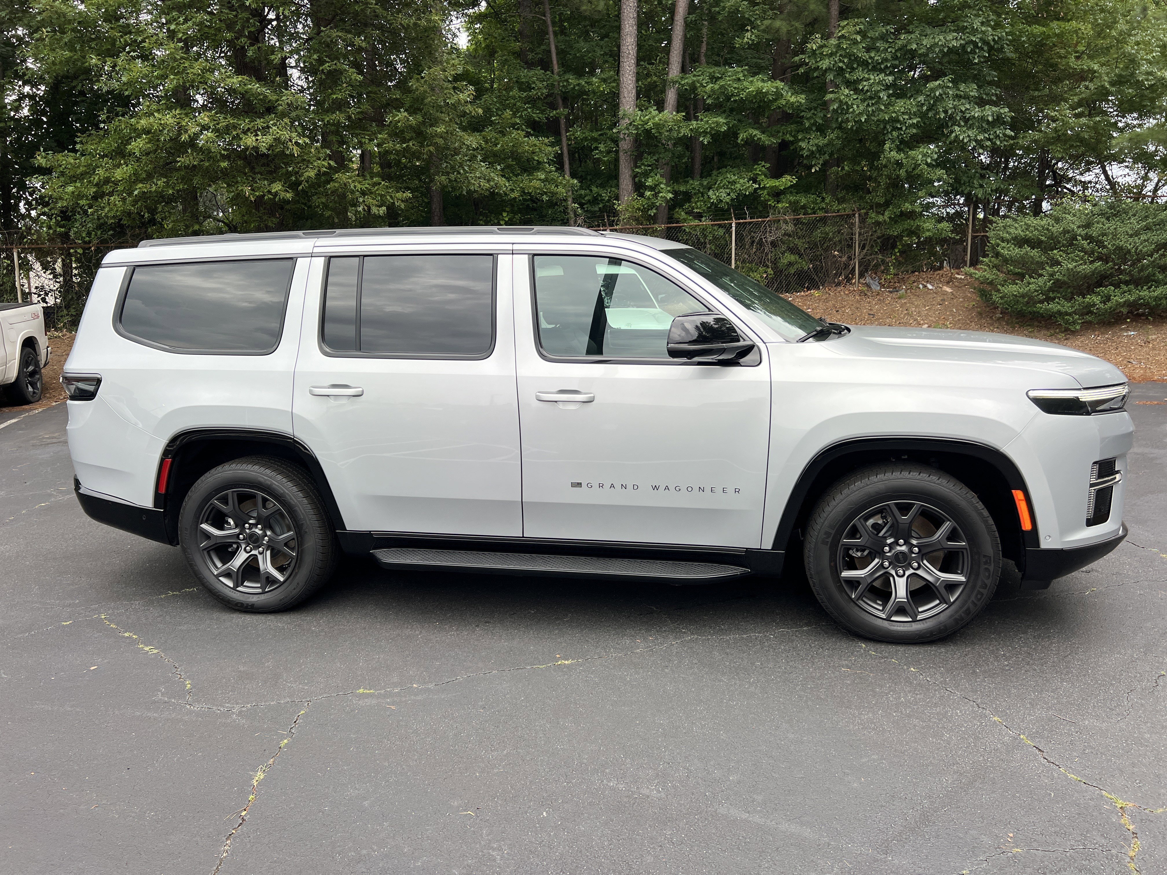 New 2026 Silver Zynith Jeep Limited Altitude image 9