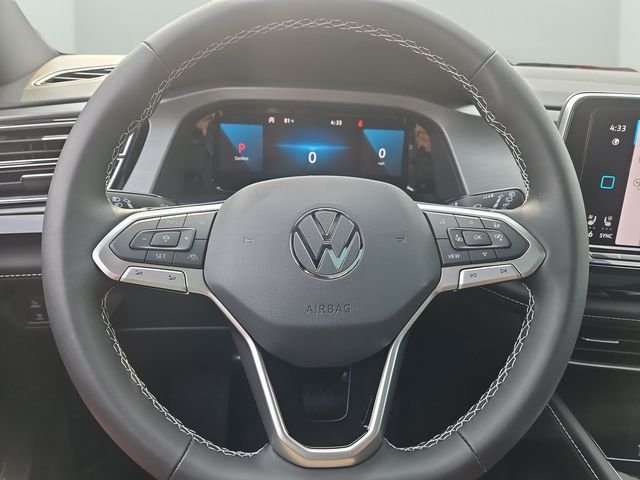 New 2026 Avocado Green Pearl Volkswagen 2.0T SE w/Technology image 10