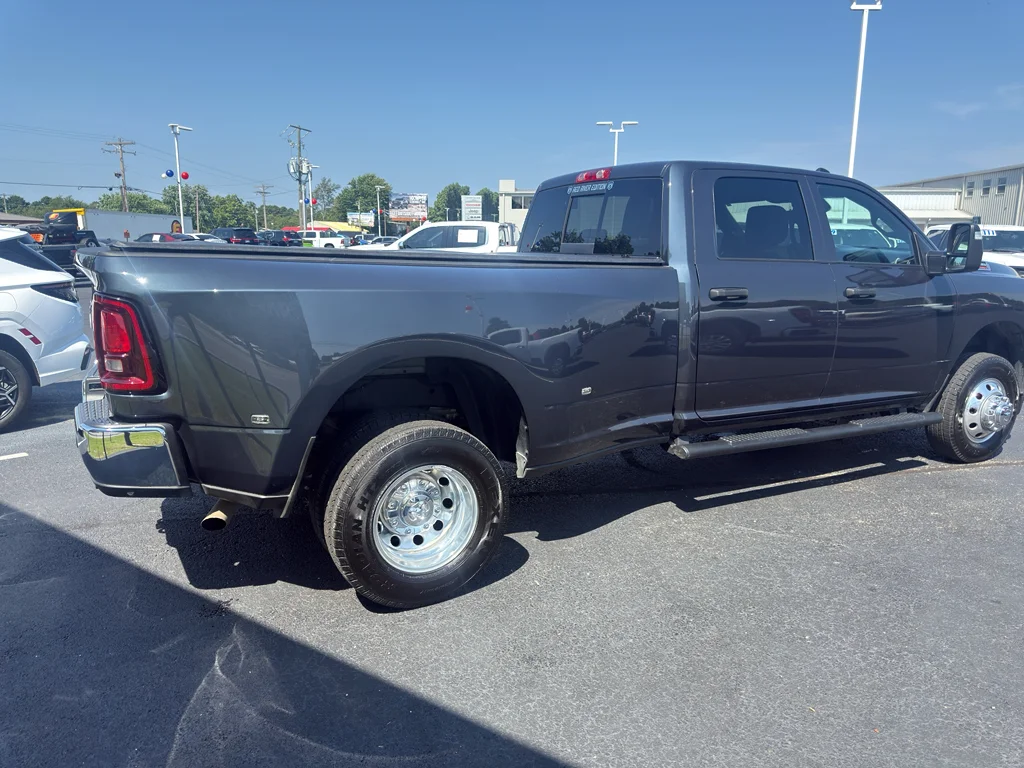 Used 2025 Forged Blue Metallic Ram Tradesman image 4