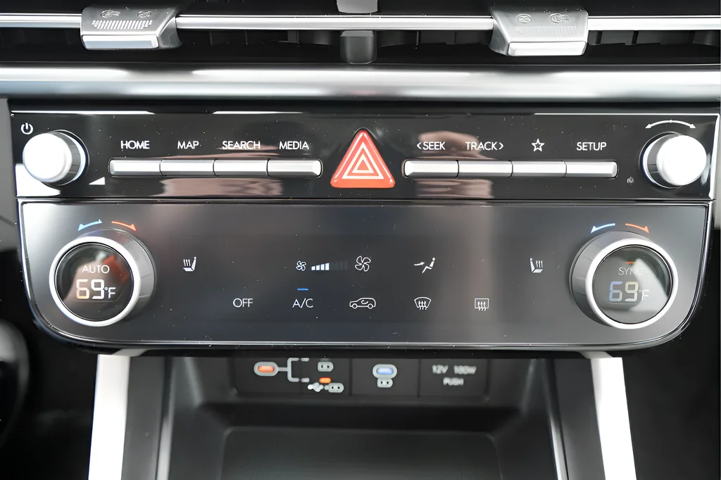 Used 2026 Black Hyundai SEL image 85