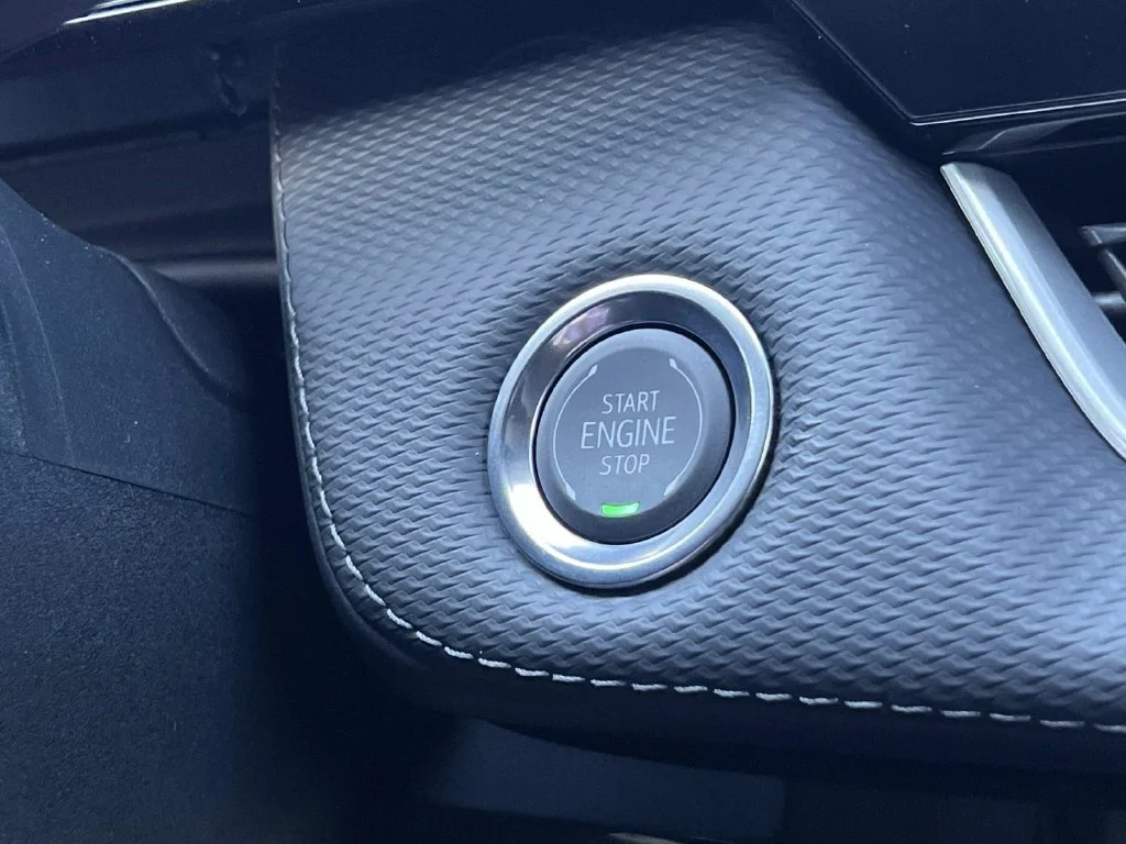 New 2027 Lakeshore Blue Metallic Chevrolet LT image 22