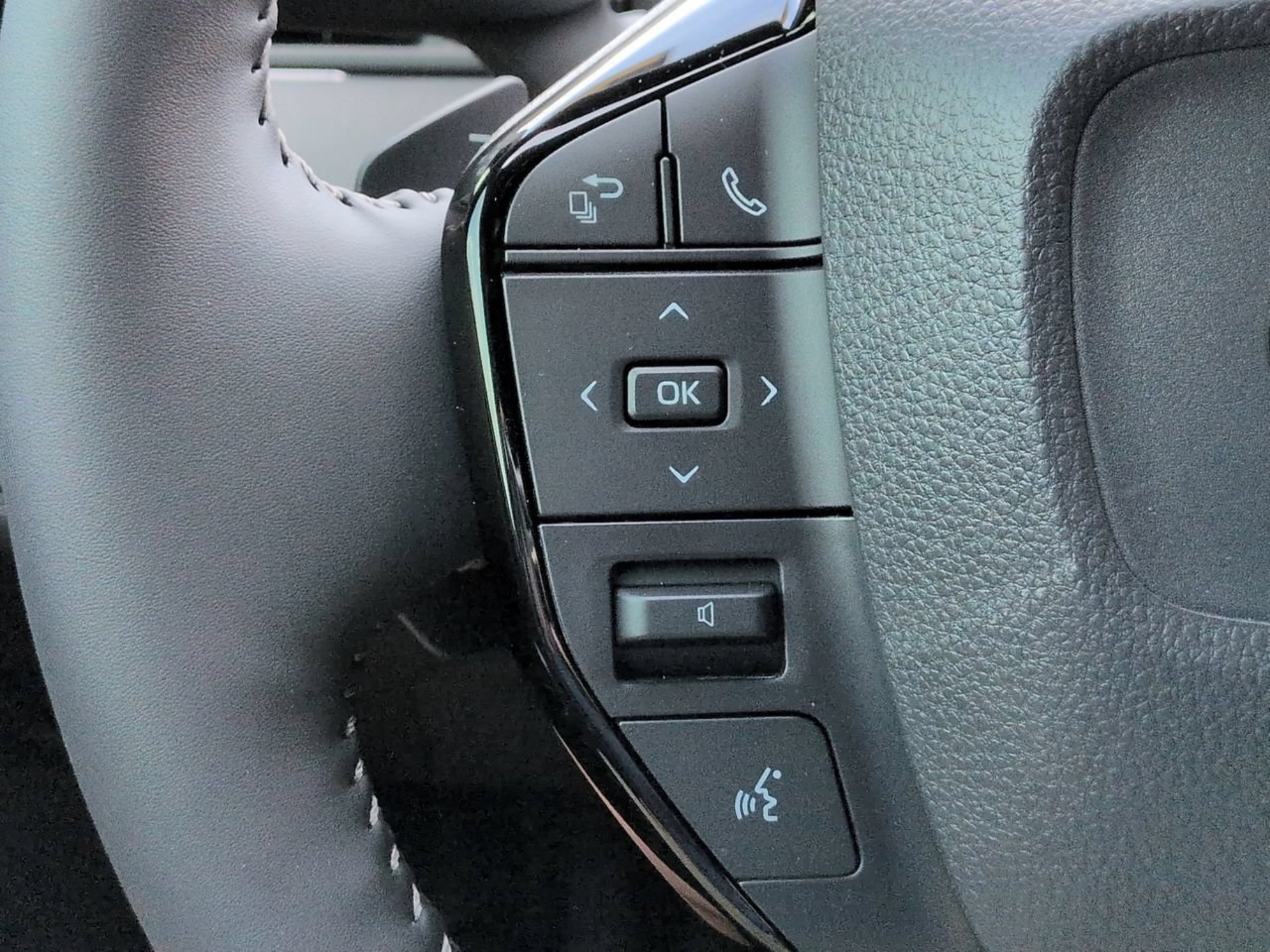 Used 2026 Alloy Toyota XSE image 22