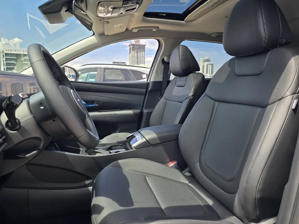 New 2026 Gray Hyundai SEL Premium image 16