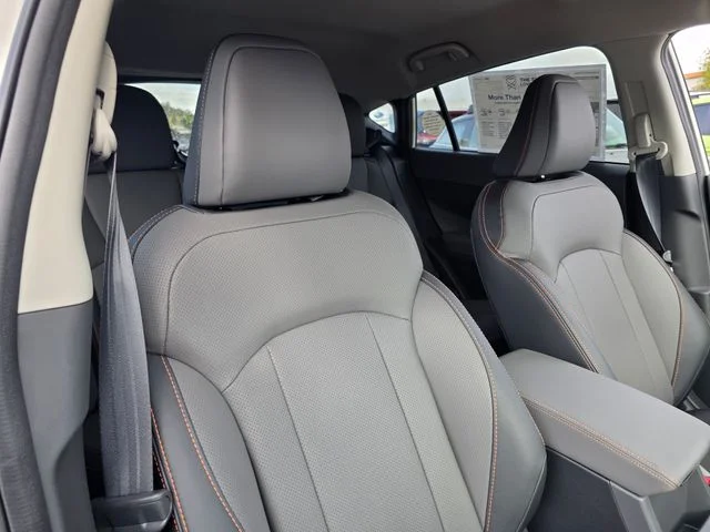 New 2026 CRYSTAL WHITE PEARL Subaru Limited Hybrid image 11