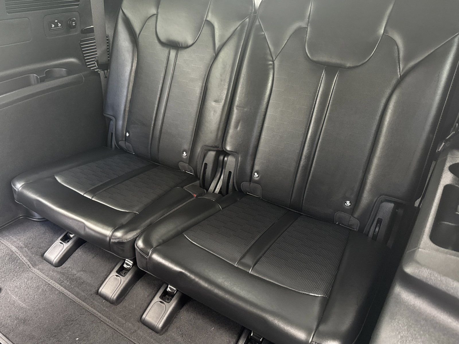 2026 Kia Sorento EX - Photo 16