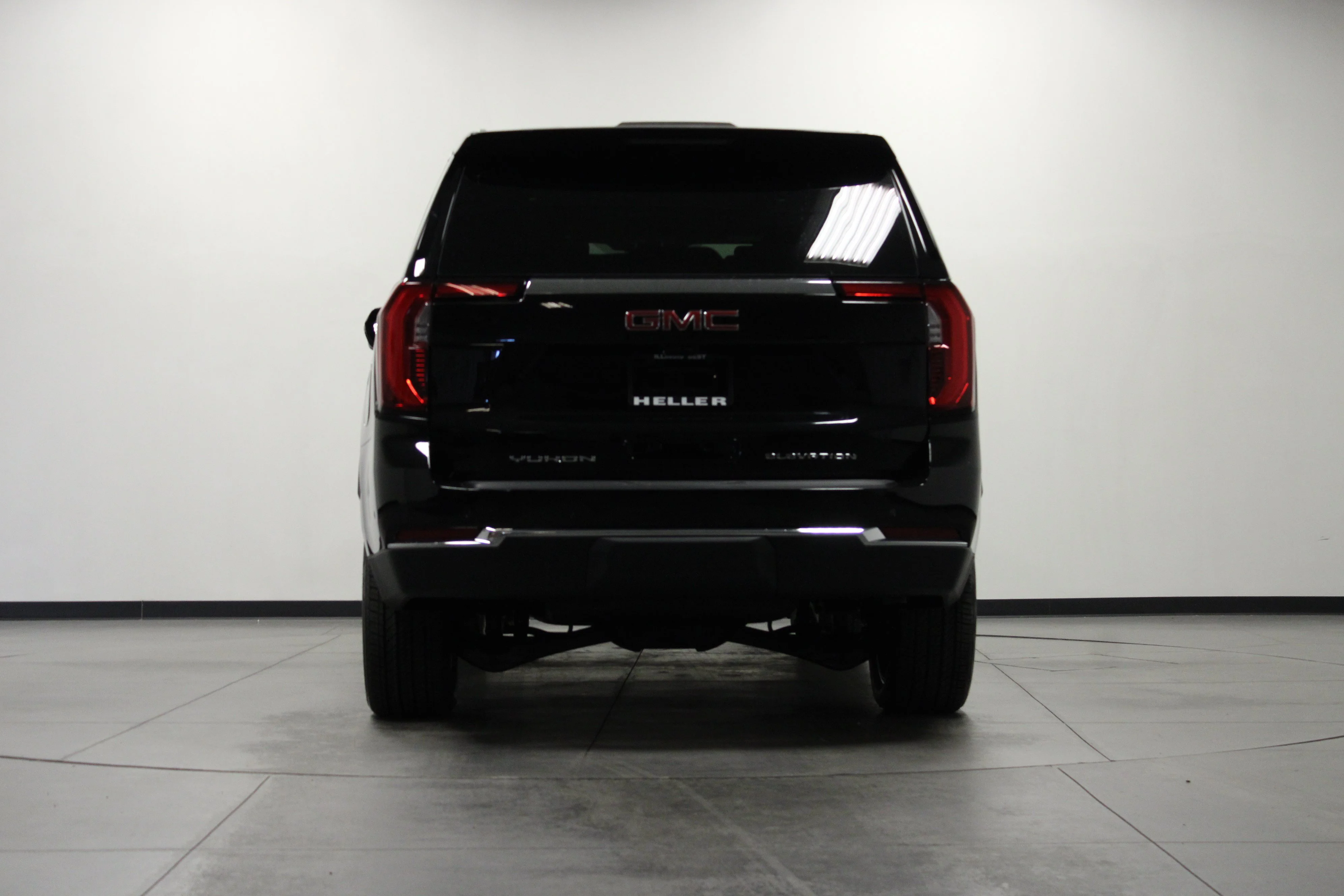 New 2026 Onyx Black GMC Elevation image 5