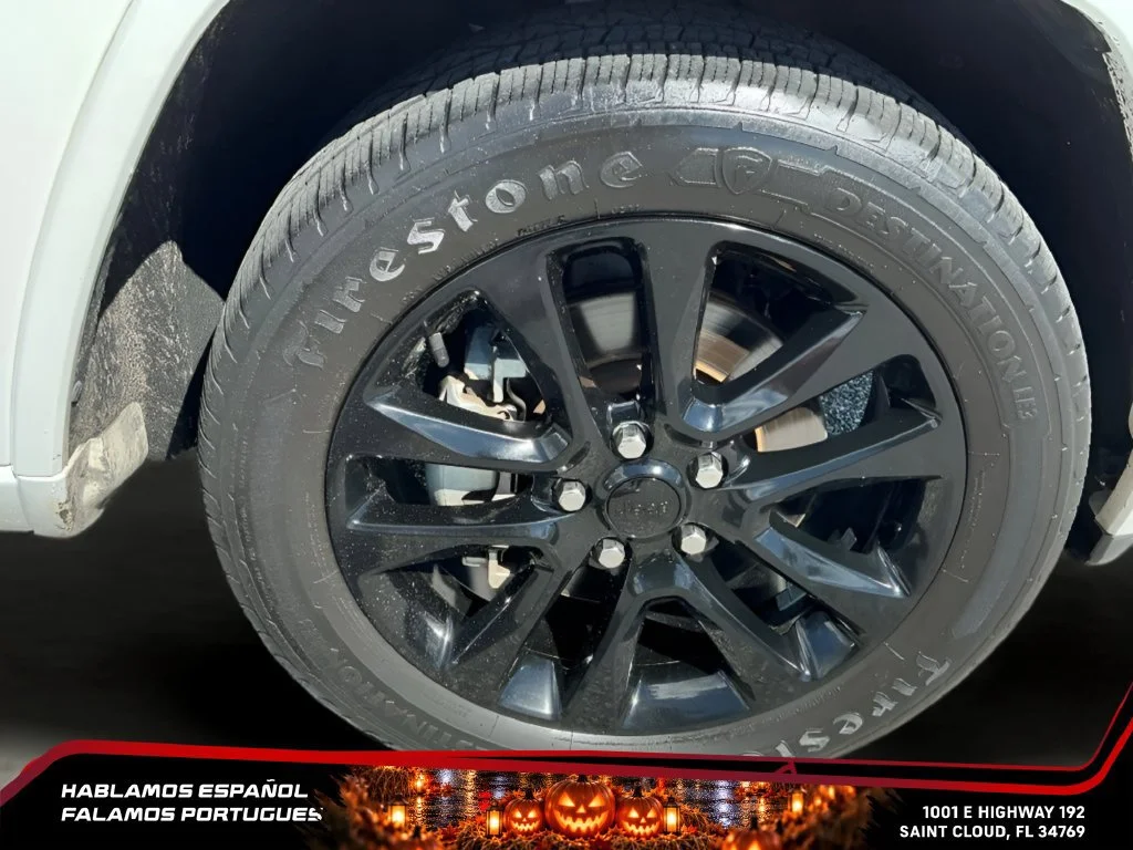 Used 2021 White Jeep Laredo X 4x2 image 32