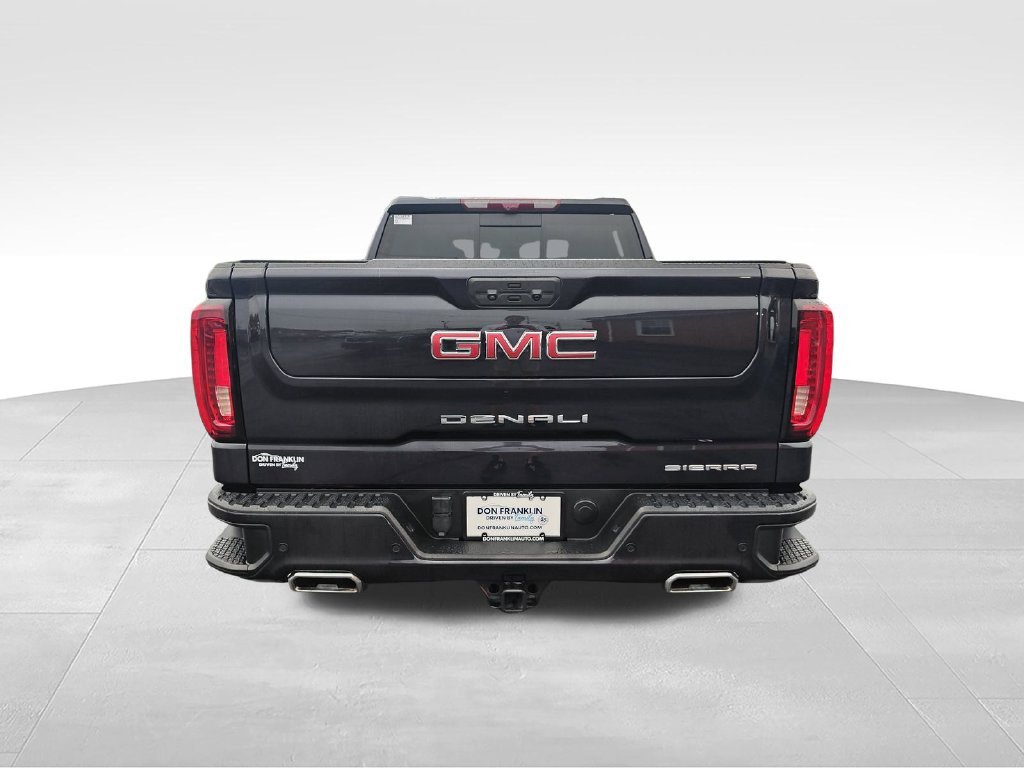 Used 2022 Silver GMC Denali image 4