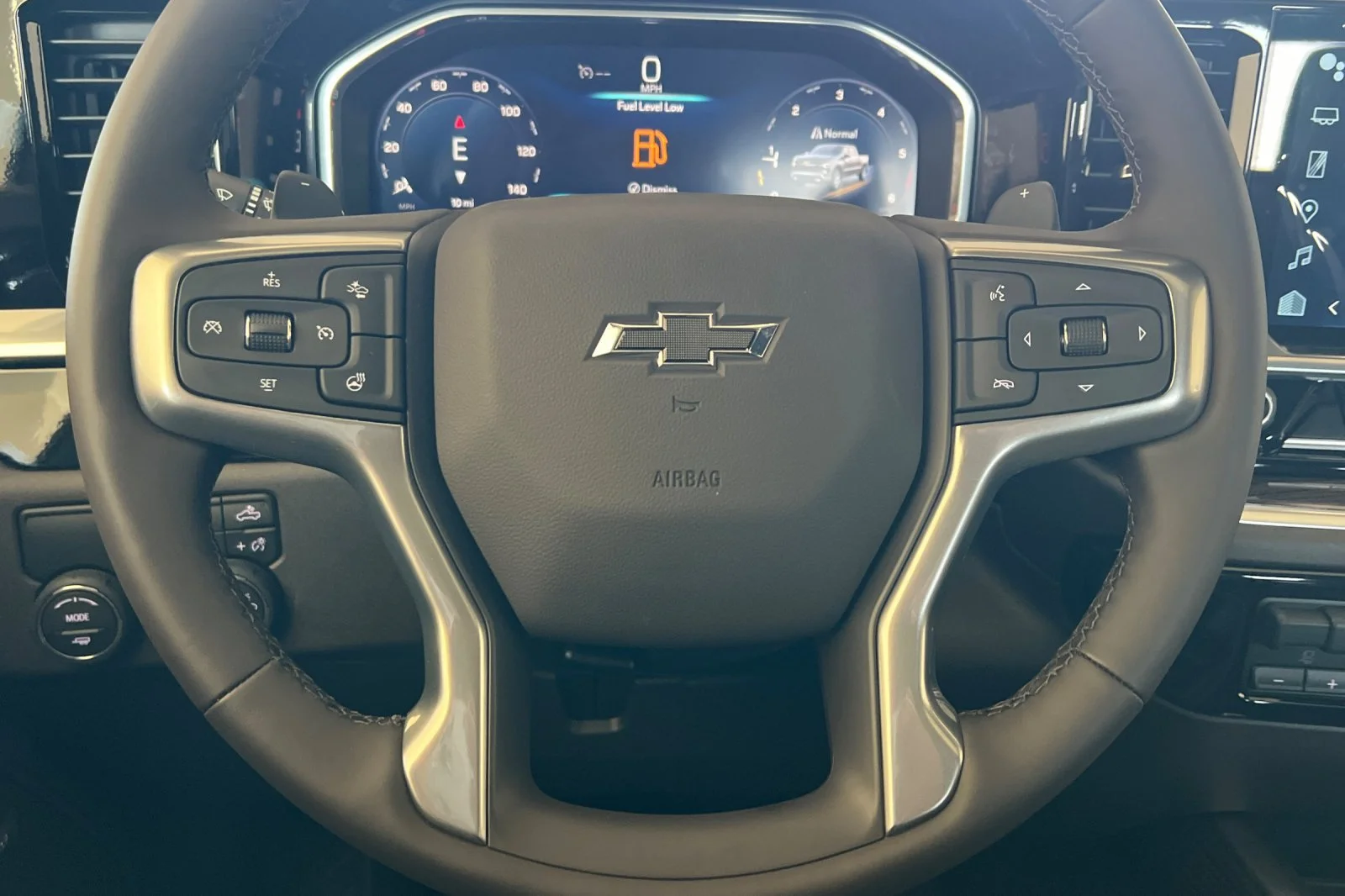 New 2026 Summit White Chevrolet RST image 22