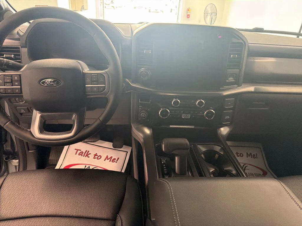 New 2026 Iconic Silver Metallic Ford Lariat® image 15