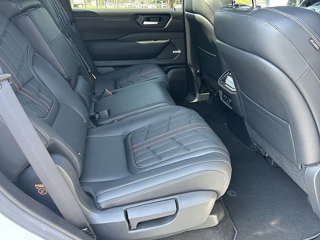 2025 Nissan Armada PRO-4X - Photo 13