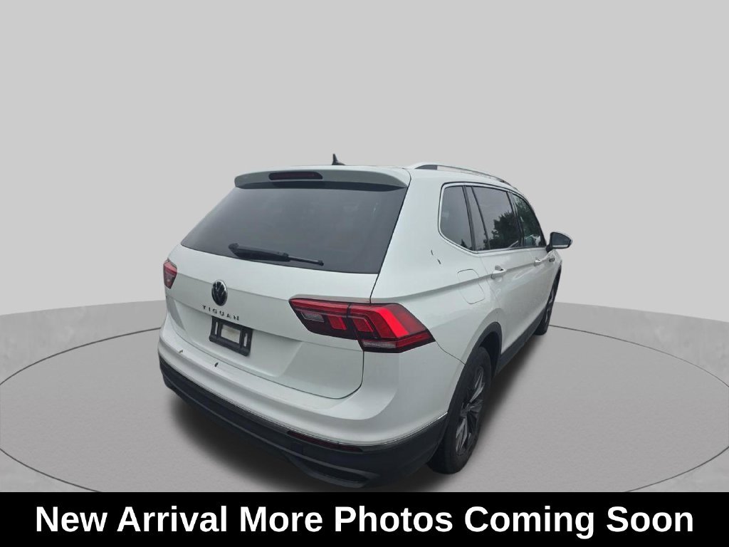 Used 2023 White Volkswagen 2.0T SE image 3