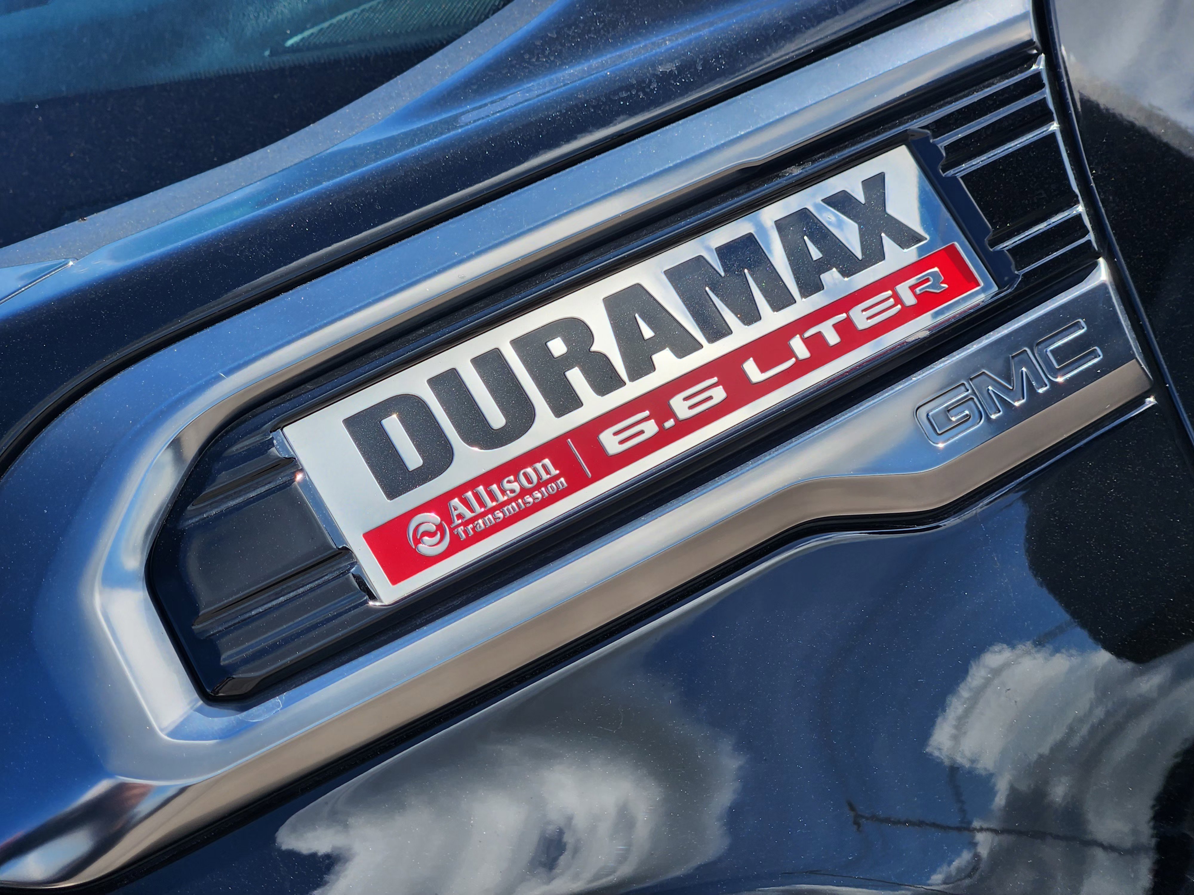 Used 2023 Onyx Black GMC AT4 image 13