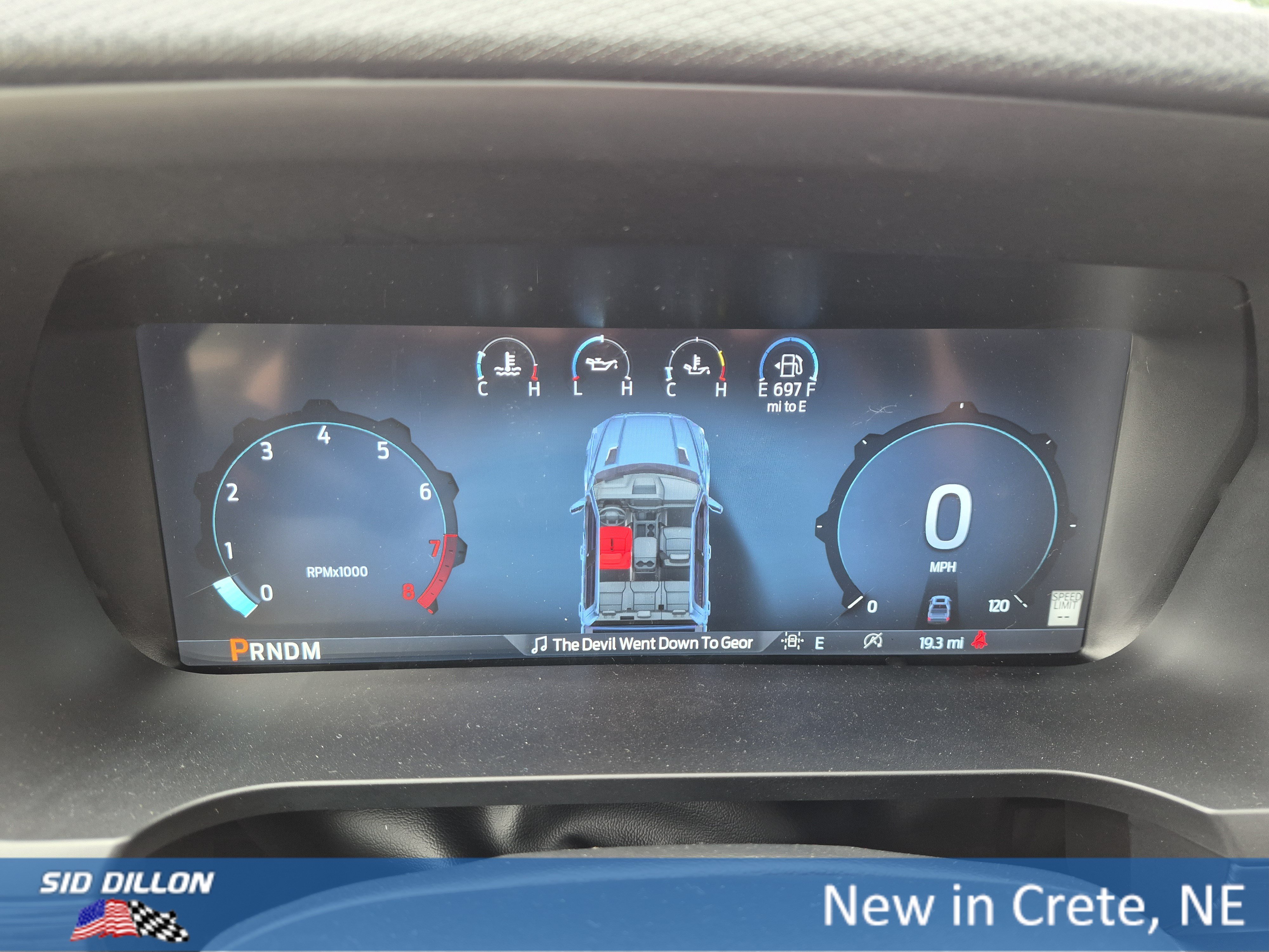 New 2026 Carbonized Gray Metallic Ford XLT image 19