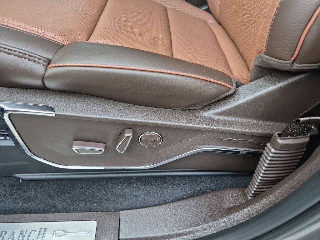 New 2026 Carbonized Gray Metallic Ford King Ranch® image 16