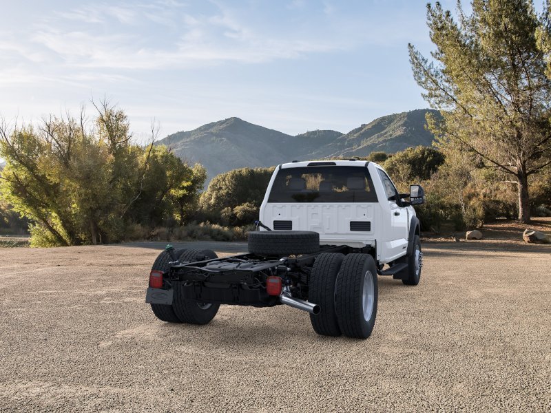 New 2026 Oxford White Ford F-600® XL image 8