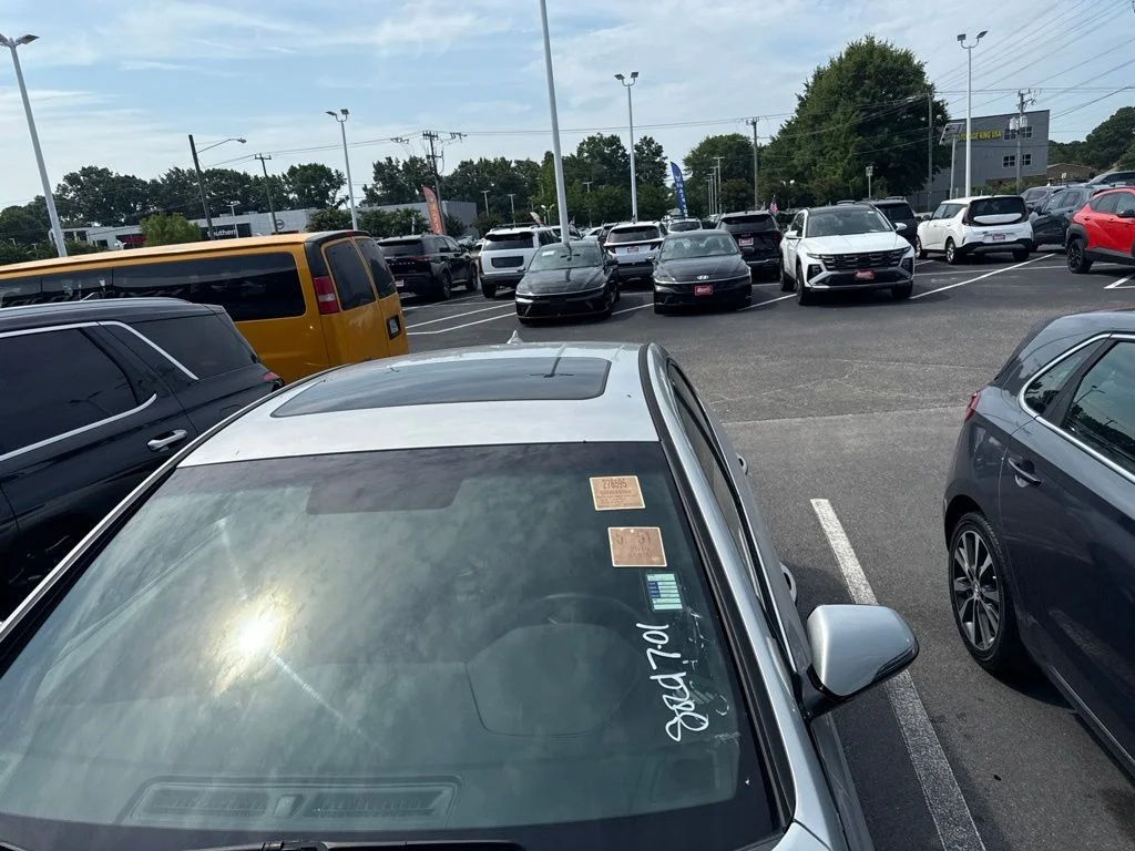 Used 2019 Silver Hyundai Sport image 14