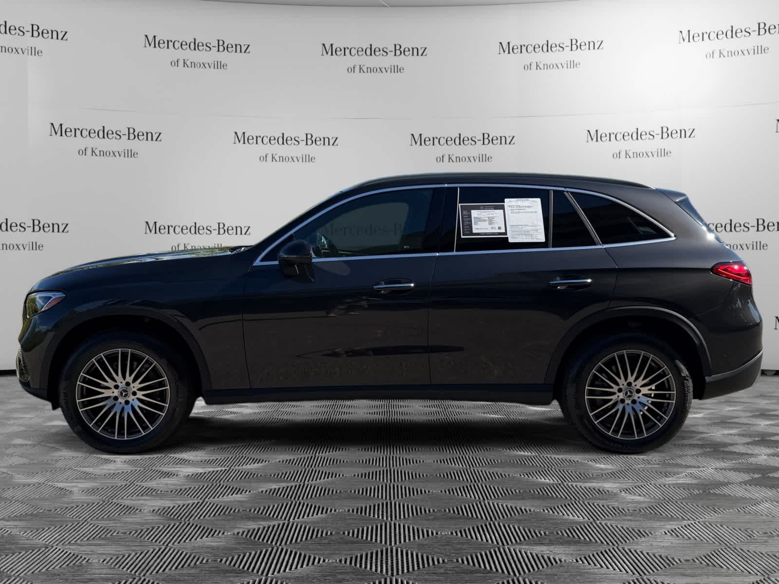 Certified Used 2023 Graphite Grey Metallic Mercedes-Benz GLC 300 image 2
