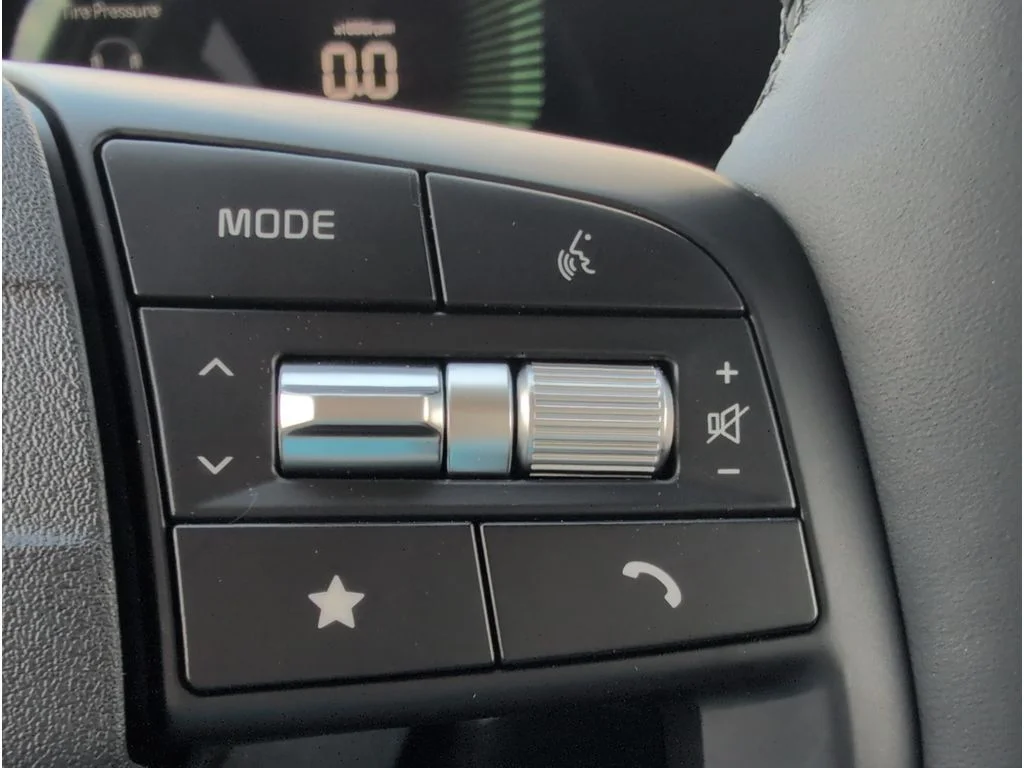 New 2026 Steel Gray Kia LX image 23
